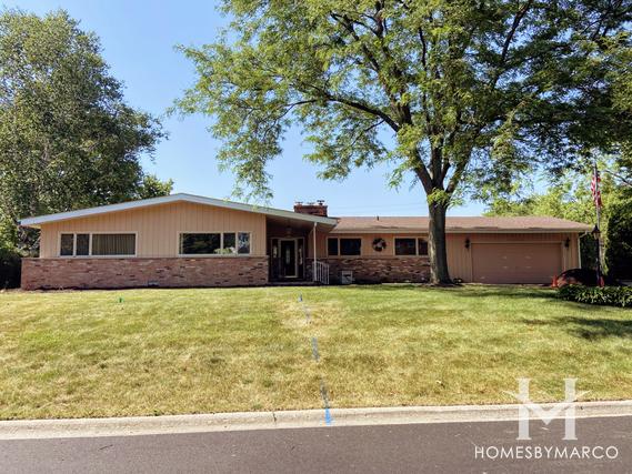 Edgebrook Heights subdivision in McHenry, IL