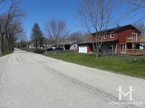 Mchenry Shores subdivision in McHenry, IL