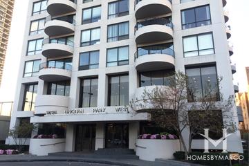 2020 Lincoln Park West building in the Lincoln Park neighborhood of Chicago, IL