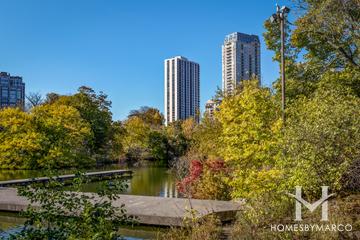 2500 N. Lakeview building in the Lincoln Park neighborhood of Chicago, IL
