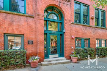 Piano Factory Lofts building in the Lincoln Park neighborhood of Chicago, IL