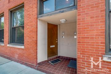 Surrey Court Lofts subdivision in the Lincoln Park neighborhood of Chicago, IL