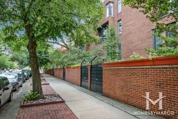 The Portals building in the Lincoln Park neighborhood of Chicago, IL