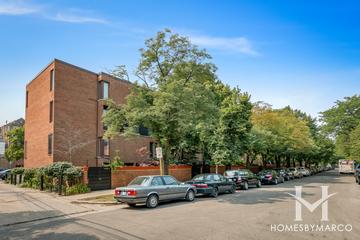 The Portals building in the Lincoln Park neighborhood of Chicago, IL