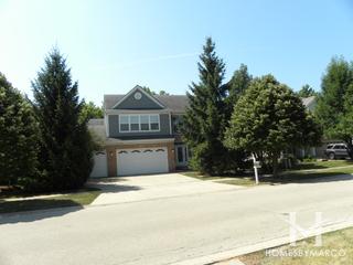 Creekside subdivision in Streamwood, IL