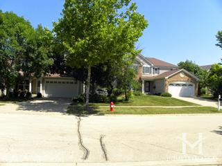 Creekside subdivision in Streamwood, IL