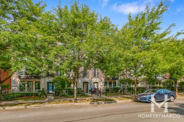 Columbia Place subdivision in the Lake View neighborhood of Chicago, IL