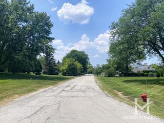 Pheasant Woods subdivision in Palos Park, IL