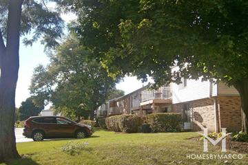 Kings Walk subdivision in Rolling Meadows, IL