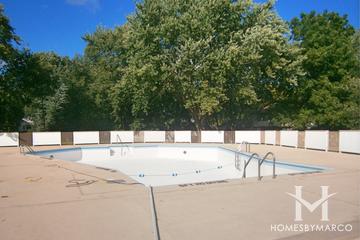 Kings Walk subdivision in Rolling Meadows, IL