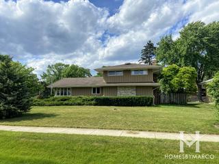 Medinah Spring Hills subdivision in Roselle, IL