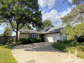 Summerfield subdivision in Roselle, IL