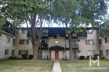 Baldwin Court building in Palatine, IL