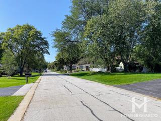Brentwood Estates subdivision in Palatine, IL