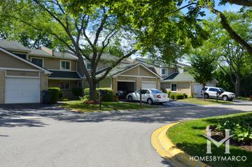 Golfview Commons subdivision in Palatine, IL