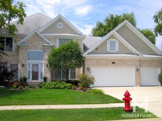 Lakeside Estates subdivision in Palatine, IL