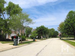 Lakeside Estates subdivision in Palatine, IL