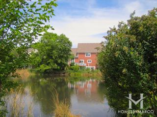 Lakeside Estates subdivision in Palatine, IL