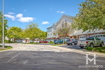 Maple Grove subdivision in Palatine, IL