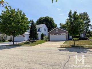 Amber Lakes subdivision in Woodridge, IL