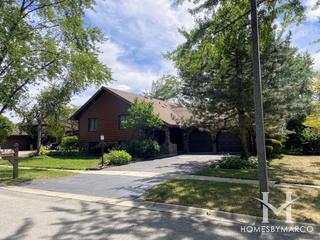 Mending Wall subdivision in Woodridge, IL