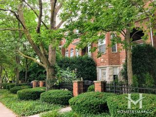Vintage Club subdivision in Naperville, IL