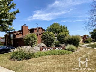 Photos of Willow Creek subdivision in Woodridge, IL