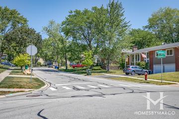 Winston Hills subdivision in Woodridge, IL