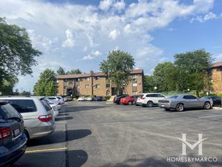 Woodridge Club subdivision in Woodridge, IL