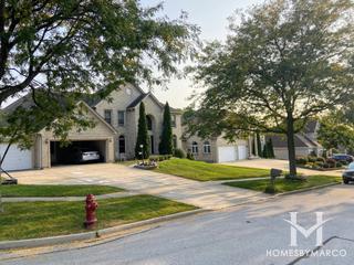 Woodridge Fountains subdivision in Woodridge, IL