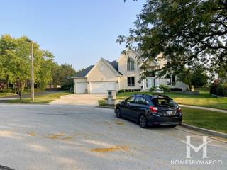 Woodridge Fountains subdivision in Woodridge, IL