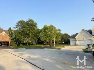 Woodridge Fountains subdivision in Woodridge, IL