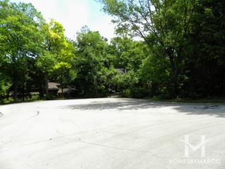 Canterbury Woods subdivision in Batavia, IL