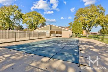 The Lawns building in Willowbrook, IL