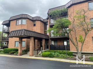 The Lawns building in Willowbrook, IL