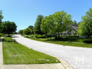 Knolls of Batavia subdivision in Batavia, IL