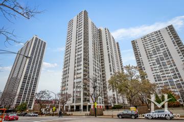 Alcott House building in the Old Town neighborhood of Chicago, IL