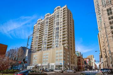 Farallon building in the River North neighborhood of Chicago, IL