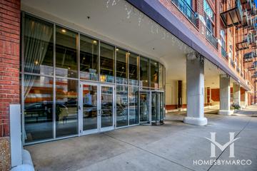 Sexton Lofts building in the River North neighborhood of Chicago, IL