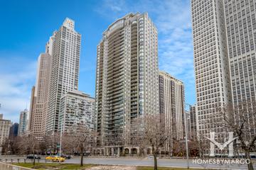 The Carlyle - 1040 N. Lake Shore