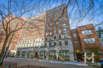 Churchill building in the Gold Coast neighborhood of Chicago, IL