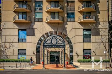 Hermitage building in the River North neighborhood of Chicago, IL