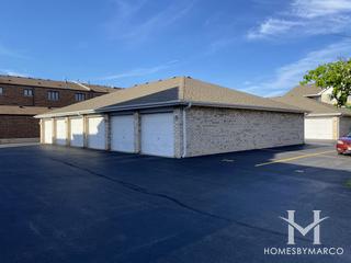 Thomas Ridge subdivision in Hickory Hills, IL