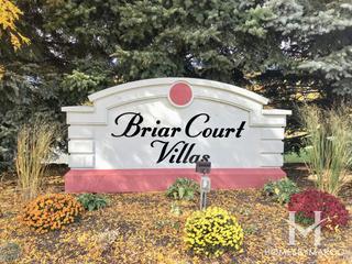 Briarcourt Villas subdivision in Aurora, IL