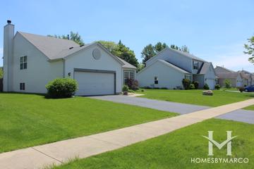 Edgebrook Estates subdivision in Aurora, IL