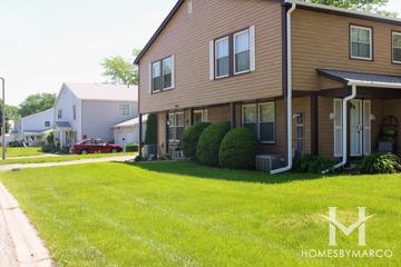 Ivy Glen subdivision in Aurora, IL