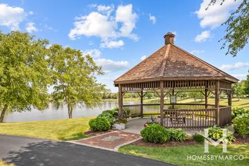 Carillon Lakes subdivision in Crest Hill, IL