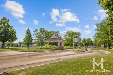 Carillon Lakes subdivision in Crest Hill, IL