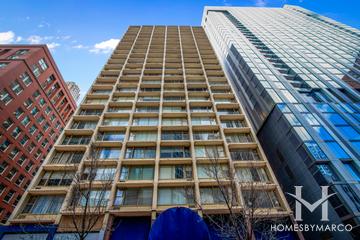 21 E. Chestnut building in the Rush & Division neighborhood of Chicago, IL