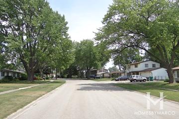 Grandwood Park subdivision in Gurnee, IL